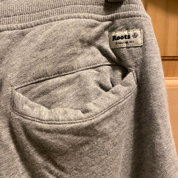 Roots Sweatpants Women’s Size Medium Loose Fit - Picture 3 of 5